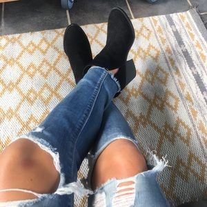 Size 9.5 mossimo ankle boots